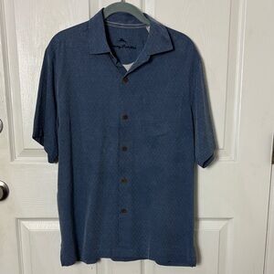 Tommy Bahama 100% Silk Blue Casual Button Down Shirt lightweight vacation resort